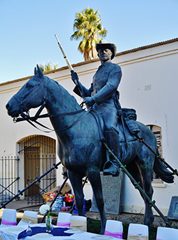 Southwest Equestrian (Reiterdenkmal) at the Courtyard of the Old Fortress, Windhoek. Photo: Zairon, Wikimedia Commons, CC BY-SA 4.0